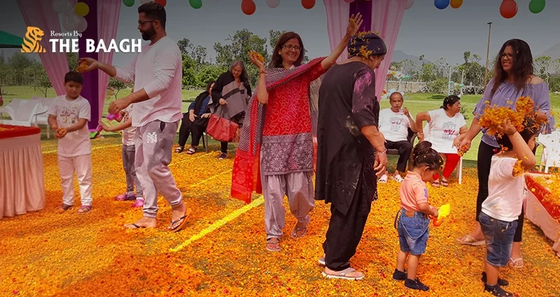 The Science of Colour and Nature: Himalayan Flora for Eco-Friendly Holi at Resorts by the Baagh